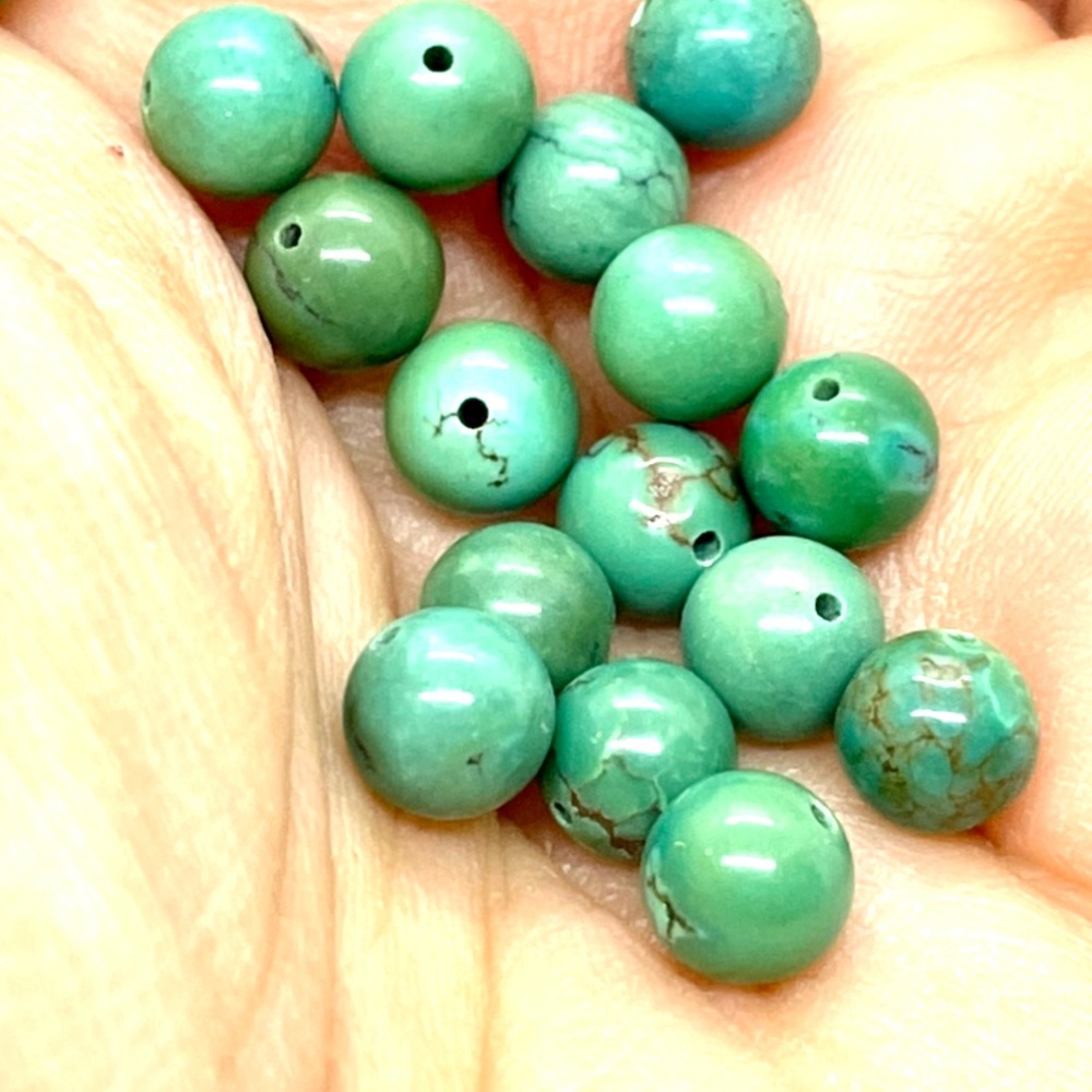 Lot of 64 Turquoise 6mm Beads